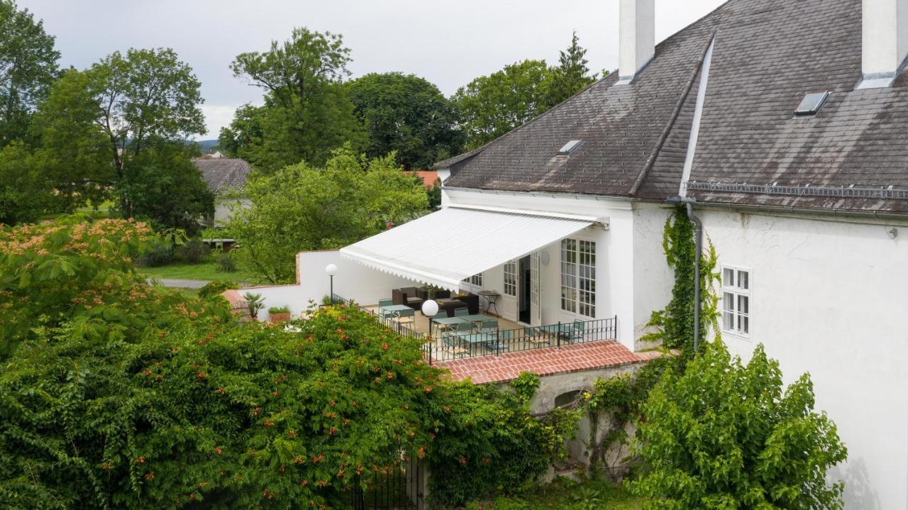 Boutique Hotel Zum Oberjäger Lackenbach Exterior foto